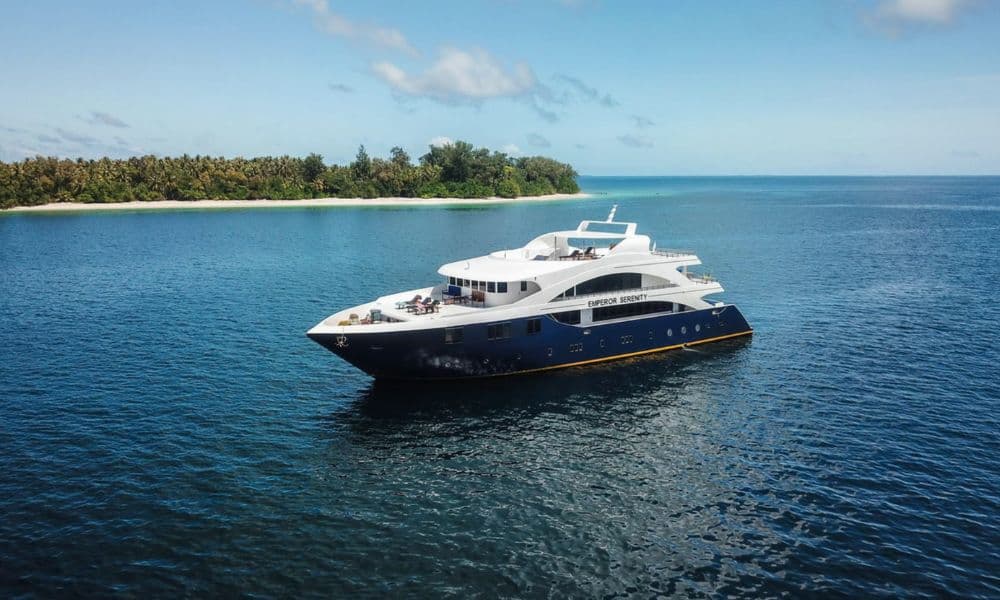 The liveaboard Emperor Serenity